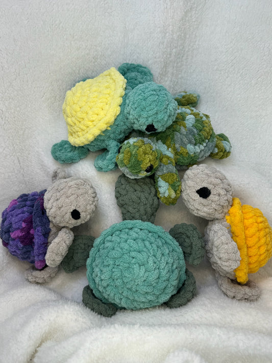 Small Crochet Sea Turtles in Assorted Colors